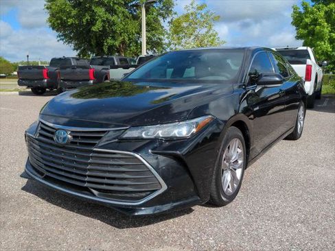 Certified 2021 Toyota Avalon XLE FWD image 2