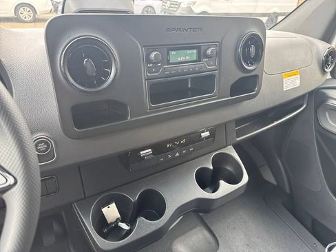 New 2025 Mercedes-Benz Sprinter 2500 image 17