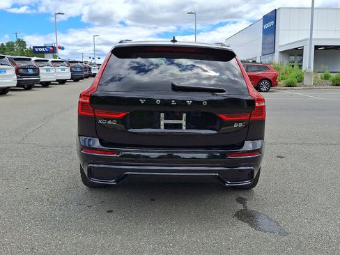 Certified 2023 Volvo XC60 B5 Ultimate w/ Climate Package AWD/4WD image 5