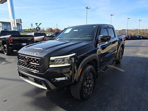 Used 2024 Nissan Frontier PRO-4X w/ Pro Premium Package image 3