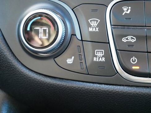 Used 2023 Chevrolet Equinox RS w/ RS Leather Package AWD/4WD image 17