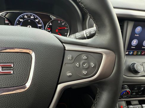 Used 2023 GMC Acadia AT4 w/ Technology Package image 31