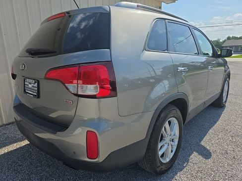Used 2014 Kia Sorento LX FWD image 5