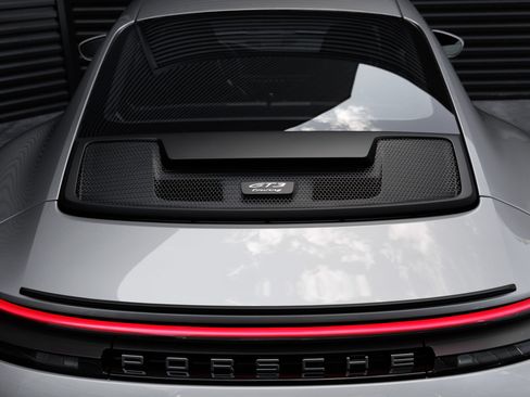 Certified 2026 Porsche 911 GT3 RWD image 31