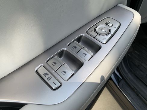 Used 2025 Hyundai Palisade SEL FWD image 15