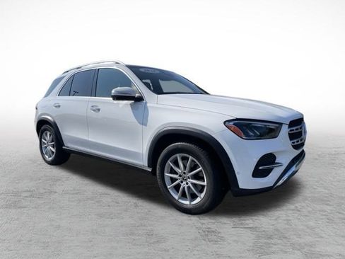 Used 2024 Mercedes-Benz GLE 350 4MATIC image 3