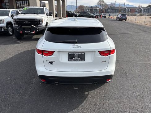 Used 2019 Jaguar F-PACE Premium image 36