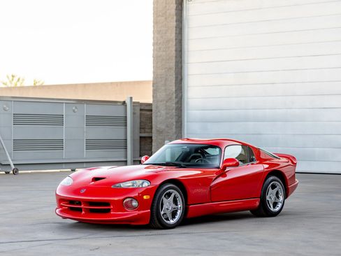 Used 1997 Dodge Viper GTS RWD image 4