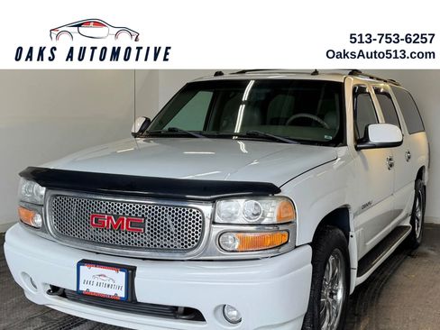 Used 2004 GMC Yukon XL Denali image 1