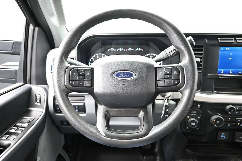 Used 2024 Ford F350 XLT AWD/4WD image 19