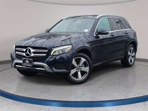 Used 2019 Mercedes-Benz GLC 300 4MATIC image 1