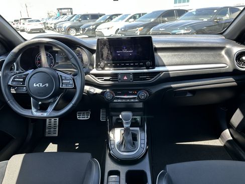 Used 2023 Kia Forte GT-Line w/ GT-Line Technology Package FWD image 19