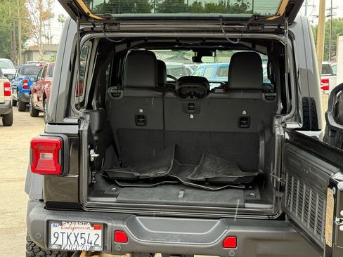Used 2024 Jeep Wrangler Unlimited Rubicon 392 image 18