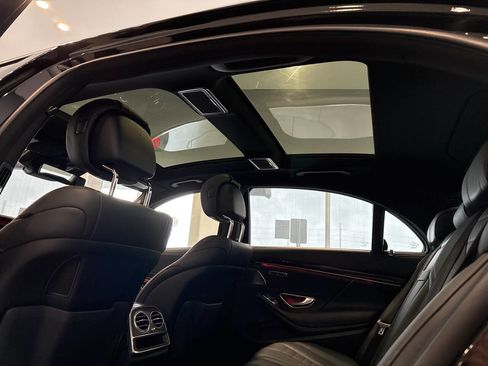 Used 2019 Mercedes-Benz S 560 4MATIC Sedan image 43