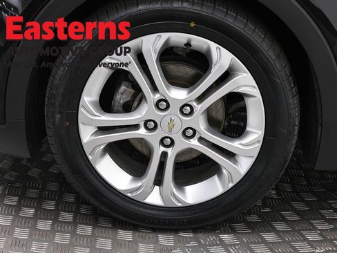 Used 2018 Chevrolet Bolt LT image 31