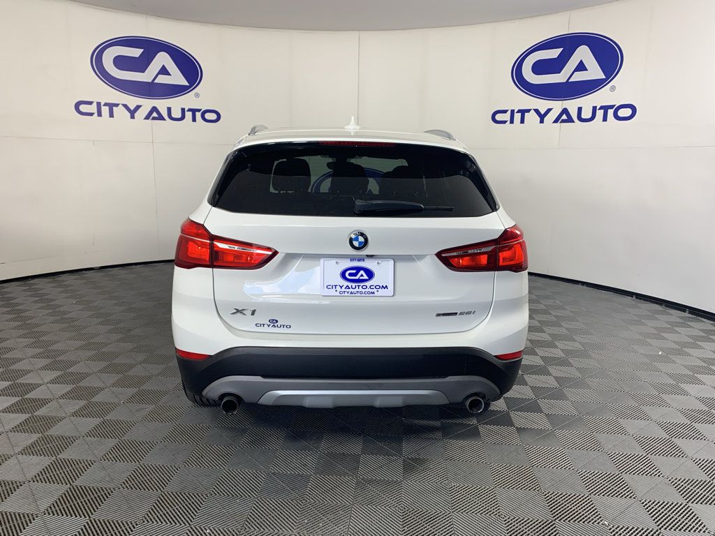 Used 2018 BMW X1 sDrive28i FWD image 4