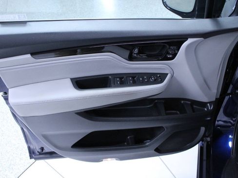 Used 2023 Honda Odyssey Elite image 13