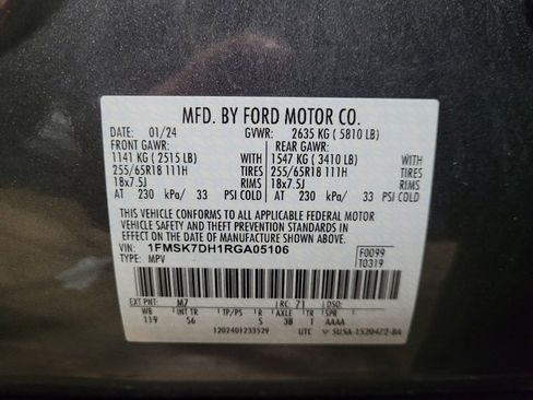 Used 2024 Ford Explorer XLT w/ Equipment Group 202A image 33