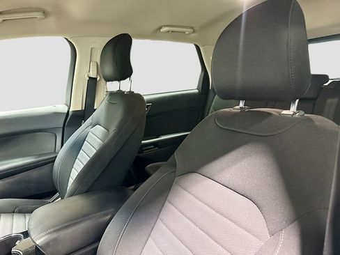 Used 2018 Ford Edge SE AWD/4WD image 19