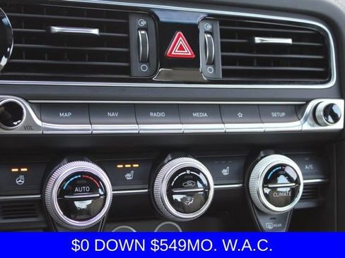 Used 2023 Genesis G70 2.0T image 34