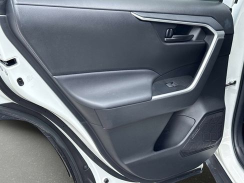 Used 2024 Toyota RAV4 LE FWD image 14