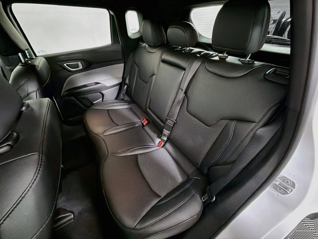New 2026 Jeep Compass Latitude AWD/4WD image 22