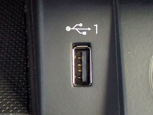 Used 2020 Audi Q5 2.0T Titanium Premium Plus w/ Premium Plus Package image 23