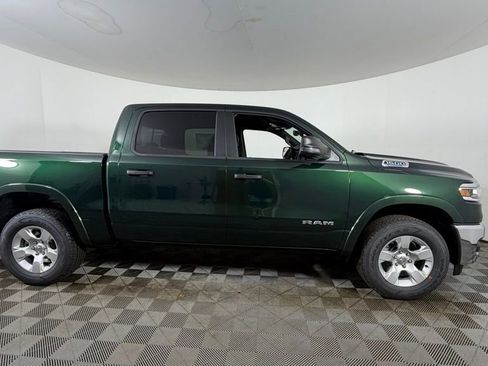New 2026 RAM 1500 4x4 Crew Cab image 8