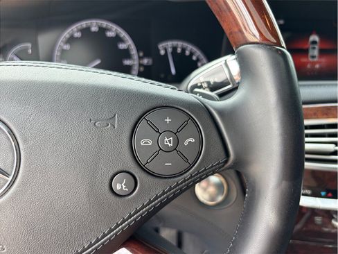 Used 2012 Mercedes-Benz CL 550 4MATIC image 29