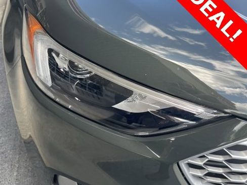 Used 2024 Ford Edge SEL image 3