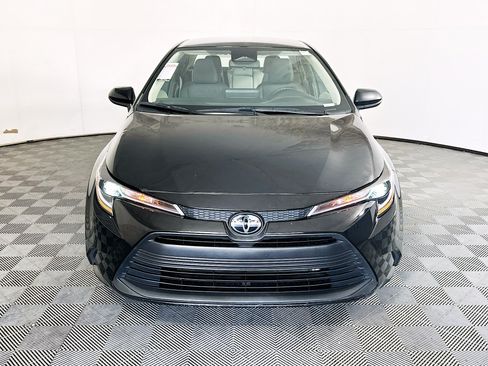 Used 2024 Toyota Corolla LE FWD image 8