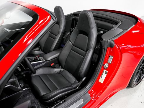 Used 2021 Porsche 911 Carrera S image 23