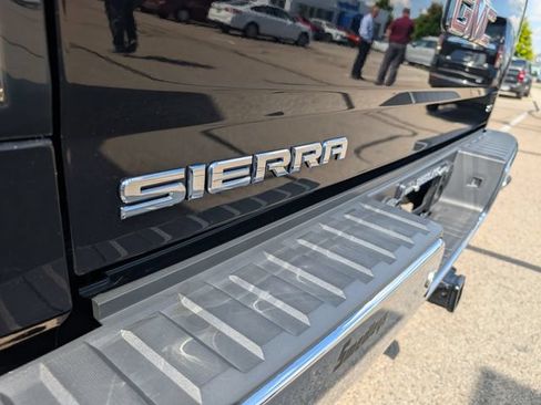 Used 2018 GMC Sierra 1500 SLT AWD/4WD image 27