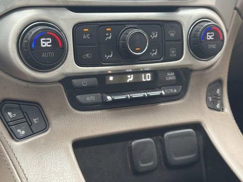 Used 2015 GMC Yukon SLT w/ Open Road Package AWD/4WD image 29