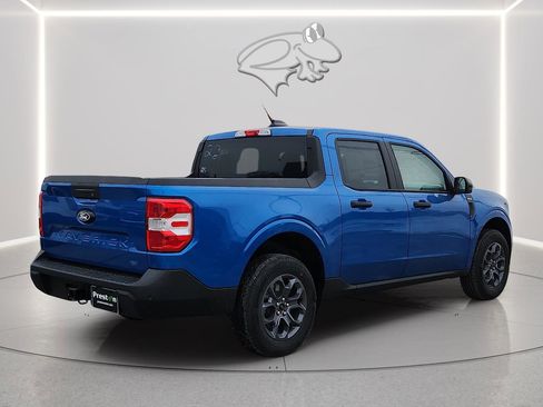 New 2026 Ford Maverick XLT w/ XLT Luxury Package image 3
