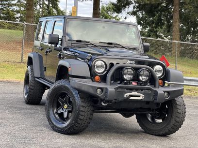 Used 2013 Jeep Wrangler Unlimited Rubicon w/ Connectivity Group