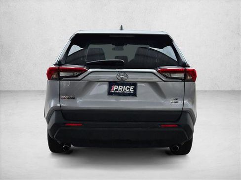 Used 2024 Toyota RAV4 LE image 6