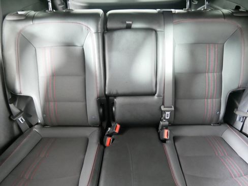 Used 2023 Chevrolet Equinox RS AWD/4WD image 13