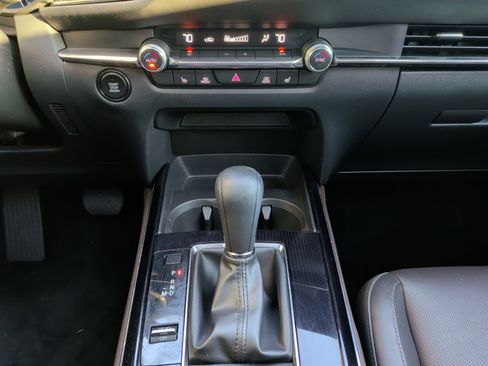 Used 2023 MAZDA CX-30 AWD 2.5 S w/ Premium Package image 29