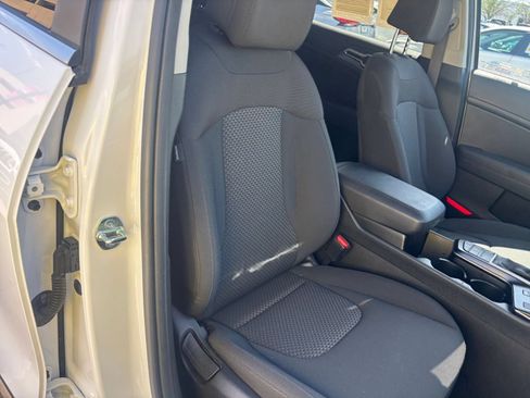 Used 2026 Kia Sportage LX FWD image 36