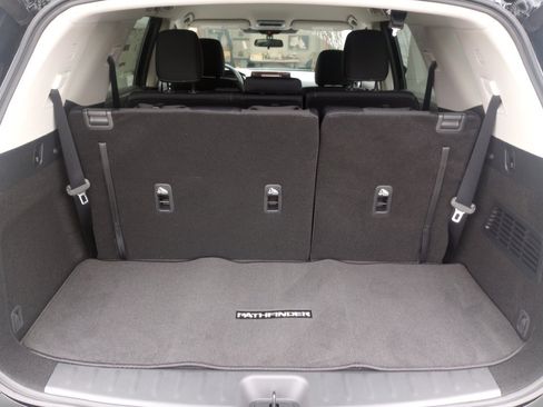 New 2026 Nissan Pathfinder SV image 15