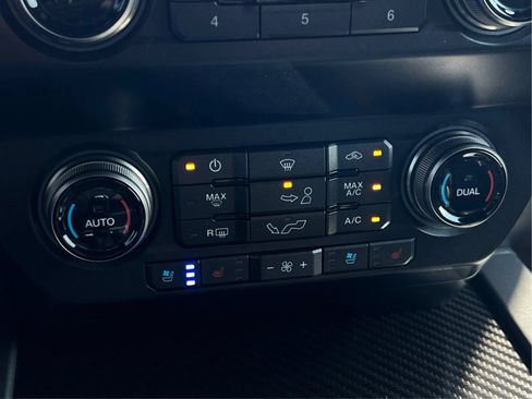 Used 2019 Ford F150 Raptor w/ Equipment Group 802A Luxury AWD/4WD image 39