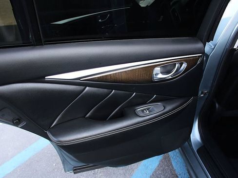 Used 2018 INFINITI Q50 Luxe w/ Essential Package (3.0T Luxe) RWD image 11