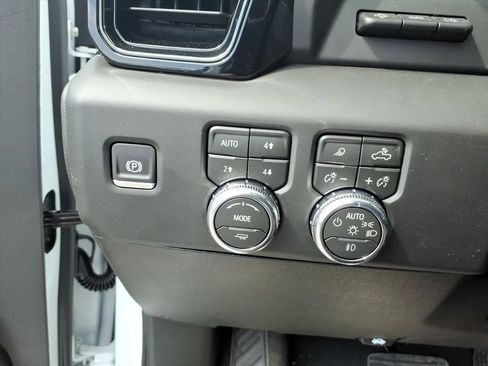 New 2026 GMC Sierra 2500 AT4X image 19