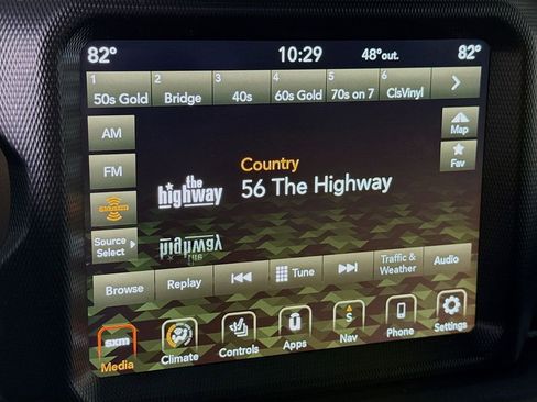 Used 2022 Jeep Gladiator Sport image 5