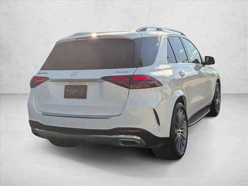 Used 2024 Mercedes-Benz GLE 450 4MATIC image 5