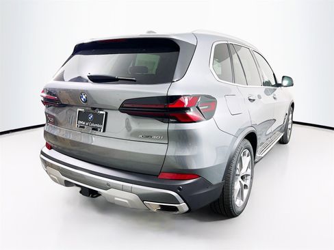New 2026 BMW X5 xDrive40i w/ Climate Comfort Package image 7