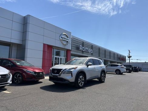 Certified 2023 Nissan Rogue SV w/ SV Premium B Package AWD/4WD image 1