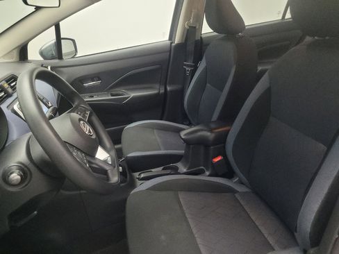 Used 2024 Nissan Versa SV FWD image 17