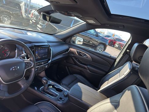 Certified 2023 Chevrolet Traverse Premier w/ Redline Edition image 25